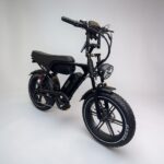 Schuin vooraanzicht van de OUXI V8 Pro Max