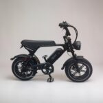 OUXI V8 Ultra Mini fatbike van de zijkant