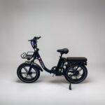 standaard zijkant van de OUXI Q11 Fatbike vouwfiets grijs