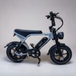 OUXI V8 Ultra Mini Nardo Grijs vanaf de zijkant
