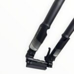 detailfoto van onderkant GT2000 voorvork